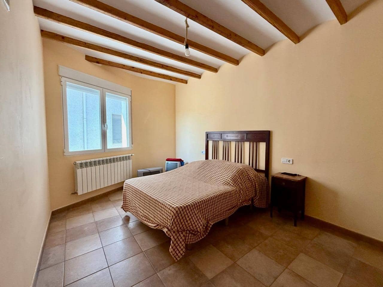 6 bedroom Townhouse for sale in Confrides - € 370,000 (Ref: 9766717)