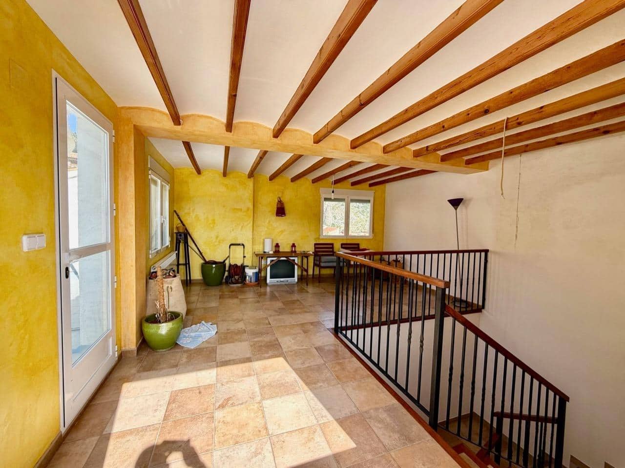 6 bedroom Townhouse for sale in Confrides - € 370,000 (Ref: 9766717)