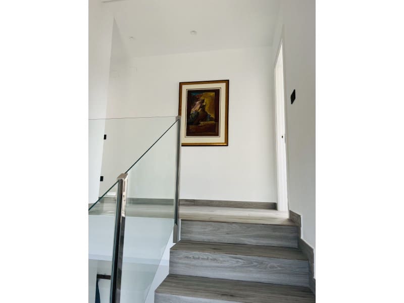 4 bedroom Villa for sale in Alfaz del Pi / L'Alfas del Pi with garage - € 1,195,000 (Ref: 9766720)