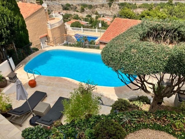 4 Zimmer Villa zu verkaufen in Calpe / Calp - 580.000 € (Ref: 9766722)