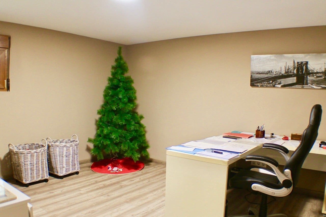 5 makuuhuone Huvila myytävänä paikassa La Nucia mukana uima-altaan 
autotalli - 1 300 000 € (Ref: 9766732)