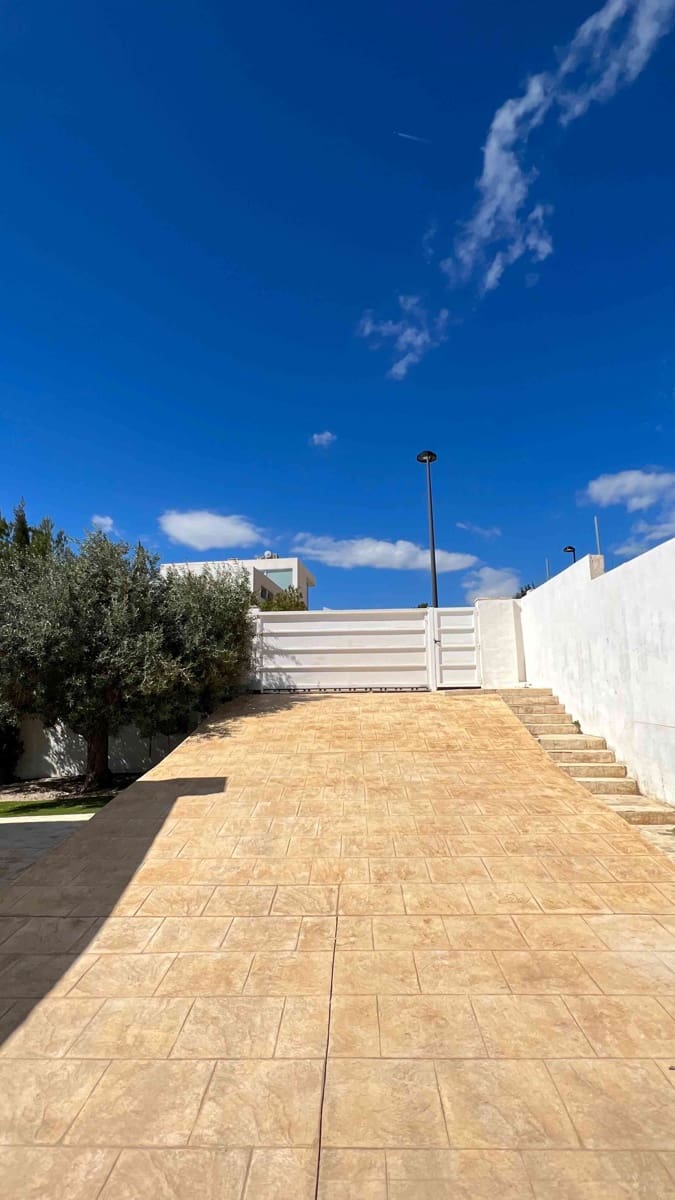5 quarto Moradia para venda em Altea com piscina garagem - 1 100 000 € (Ref: 9766734)