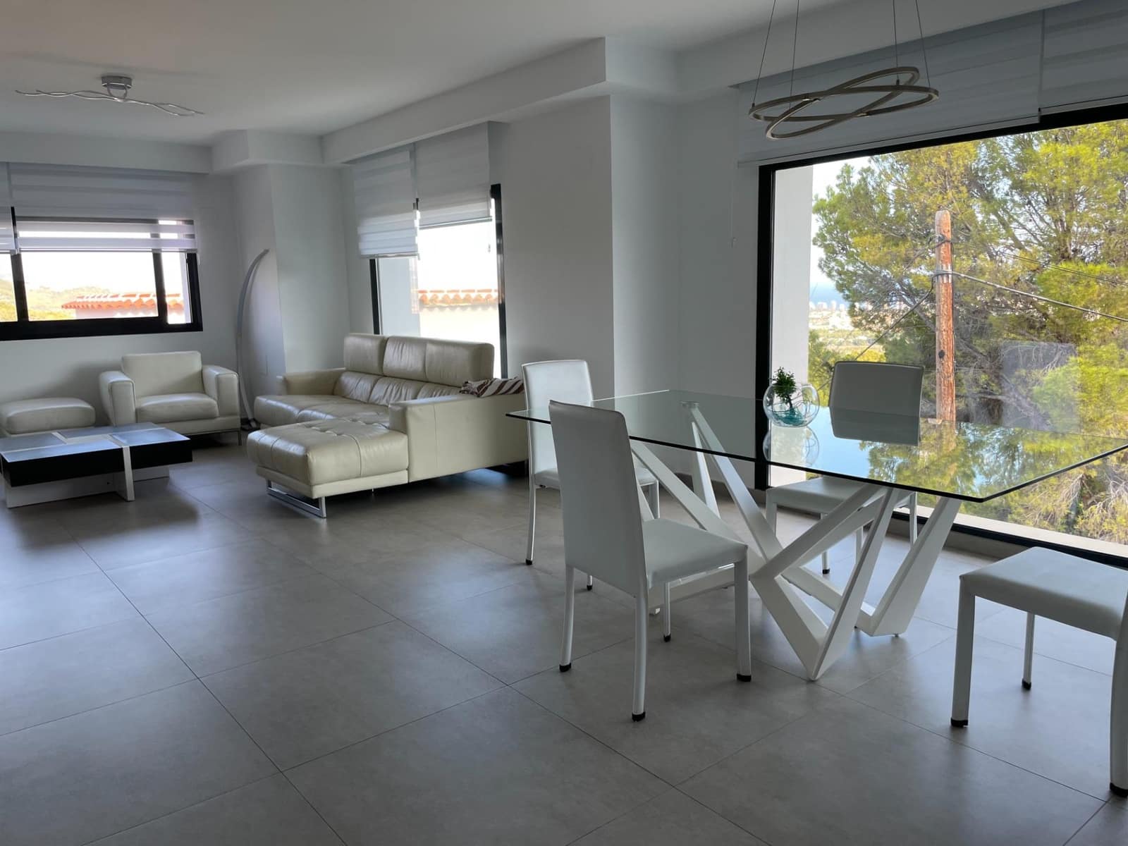 4 sypialnia Willa na sprzedaż w Calpe / Calp z basenem garażem - 865 000 € (Ref: 9766771)