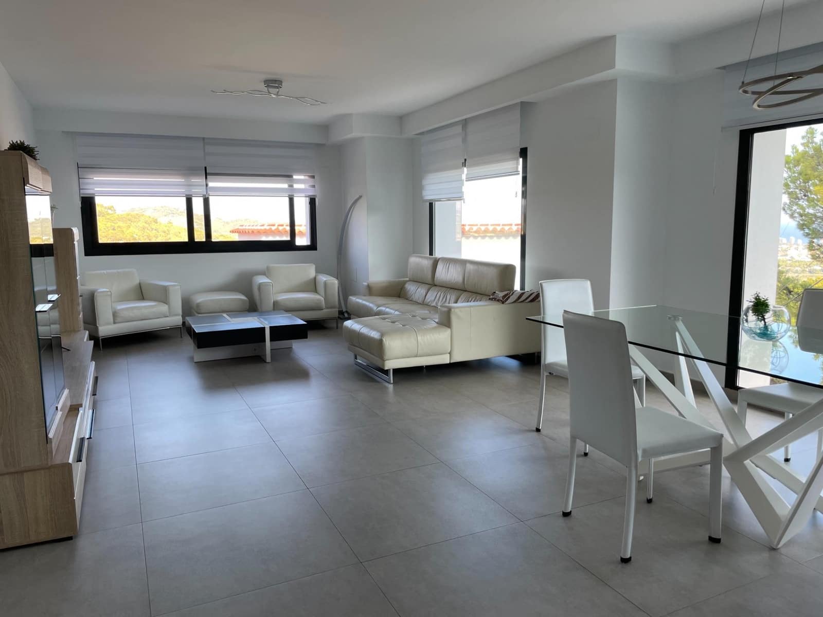 4 sypialnia Willa na sprzedaż w Calpe / Calp z basenem garażem - 865 000 € (Ref: 9766771)