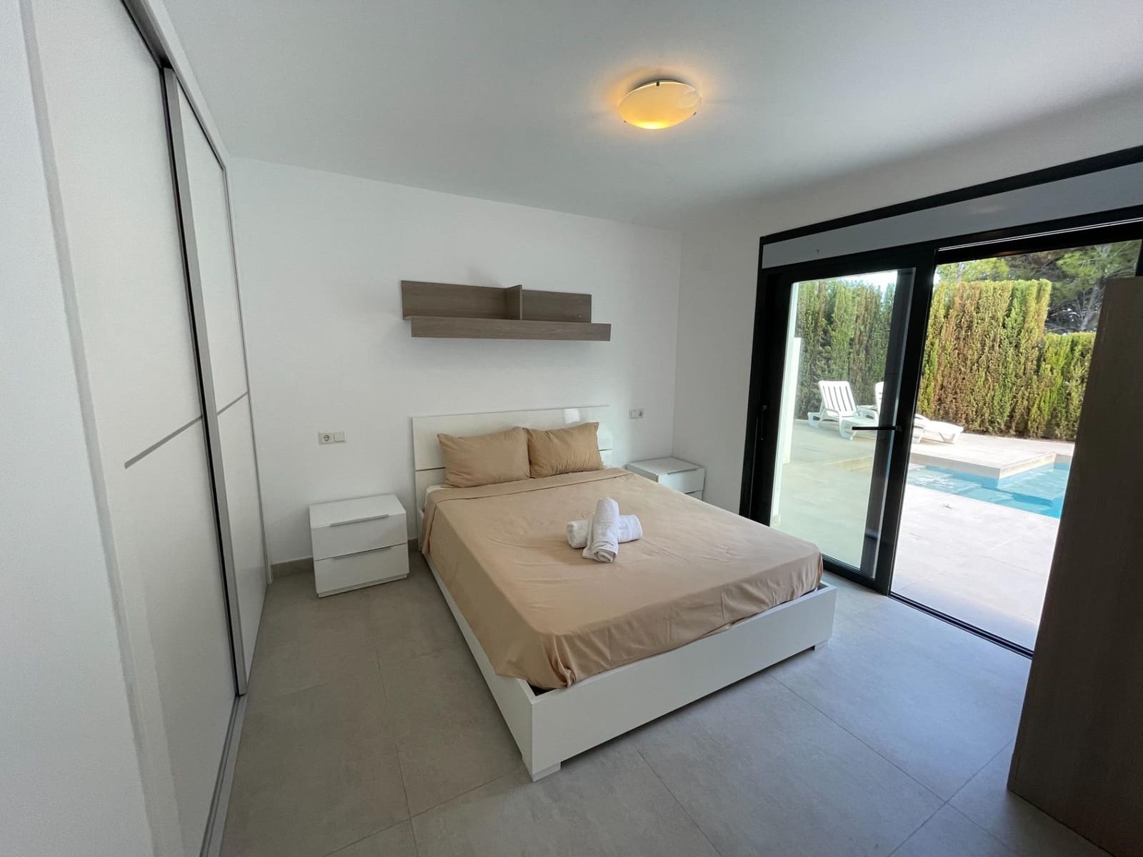 4 sypialnia Willa na sprzedaż w Calpe / Calp z basenem garażem - 865 000 € (Ref: 9766771)