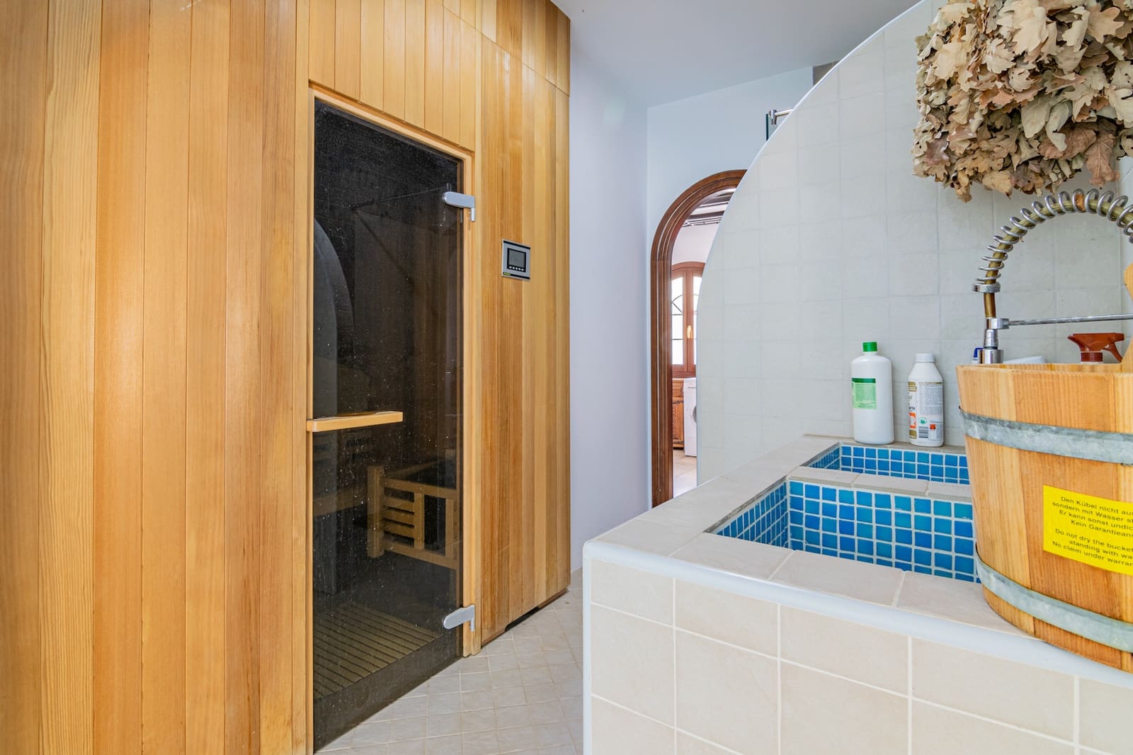 4 bedroom Villa for sale in Altea with garage - € 1,350,000 (Ref: 9766775)