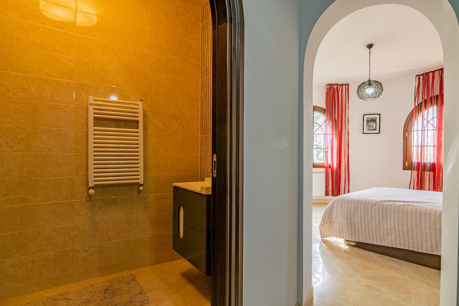 4 bedroom Villa for sale in Altea with garage - € 1,350,000 (Ref: 9766775)