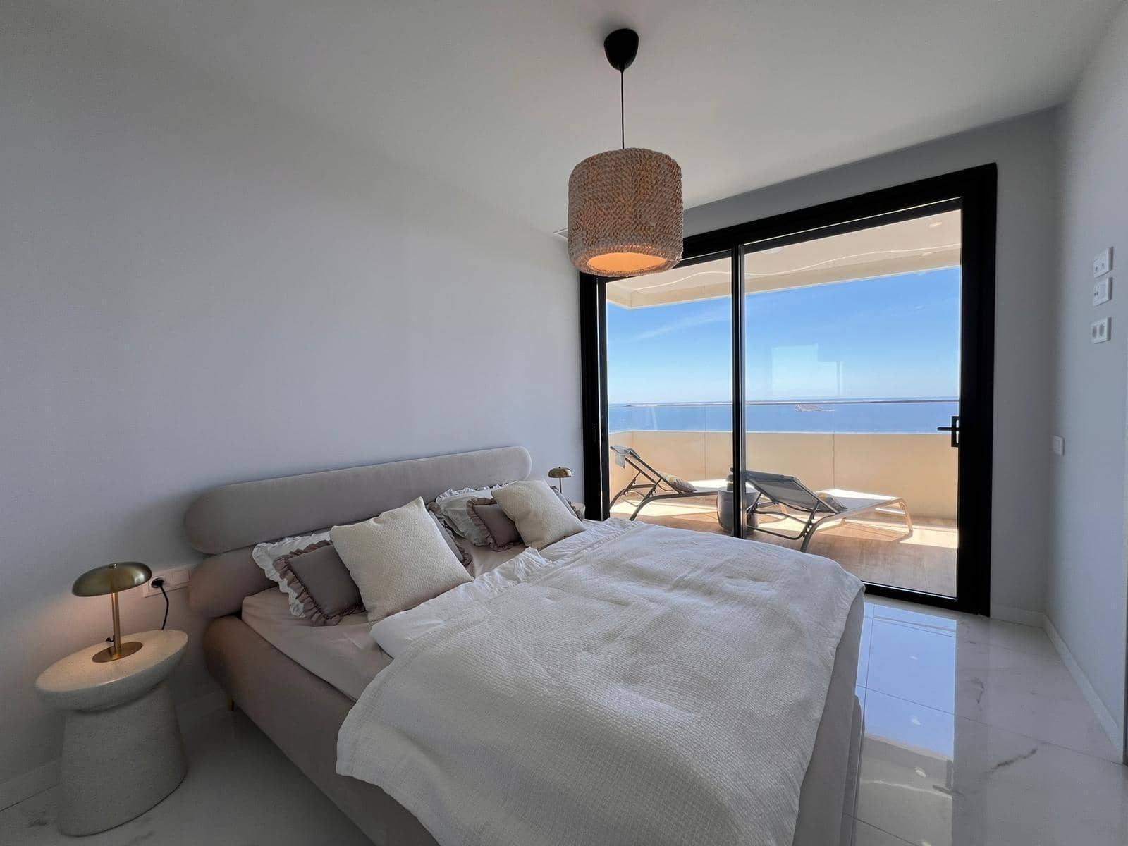 3 chambre Appartement à vendre à Benidorm avec piscine - 879 000 € (Ref: 9766785)