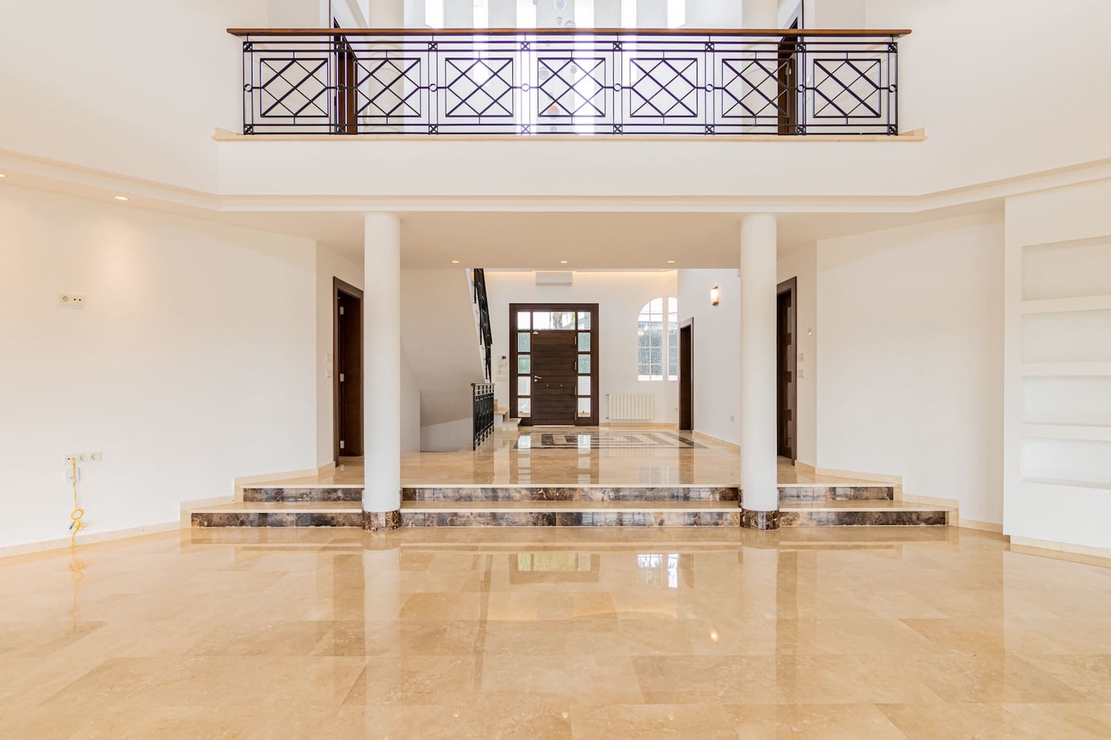 6 slaapkamer Villa te koop in Alfaz del Pi / L'Alfas del Pi met garage - € 1.510.000 (Ref: 9766795)