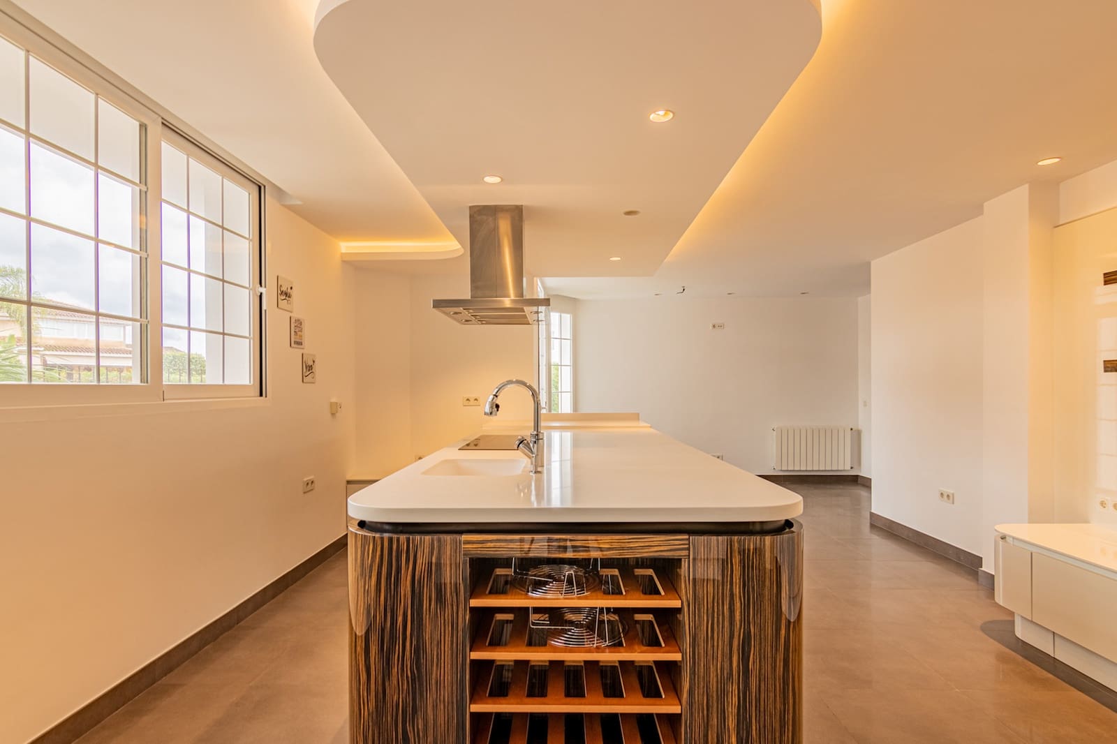 6 slaapkamer Villa te koop in Alfaz del Pi / L'Alfas del Pi met garage - € 1.510.000 (Ref: 9766795)