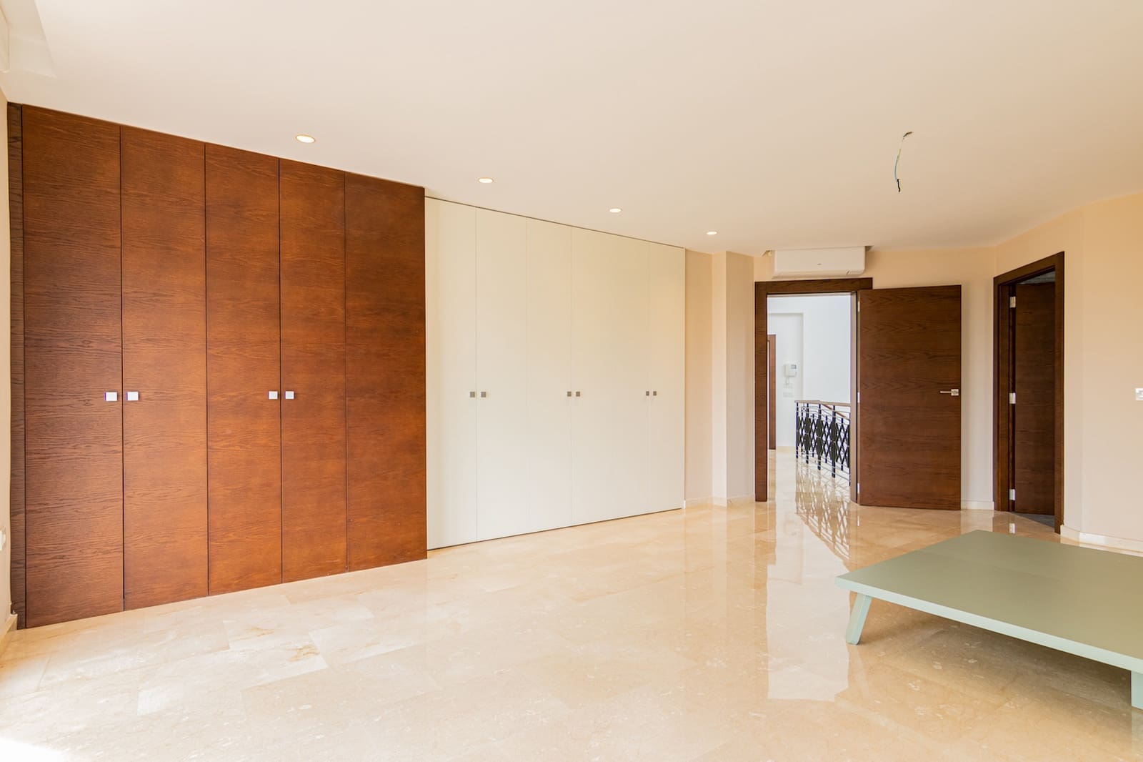 6 slaapkamer Villa te koop in Alfaz del Pi / L'Alfas del Pi met garage - € 1.510.000 (Ref: 9766795)