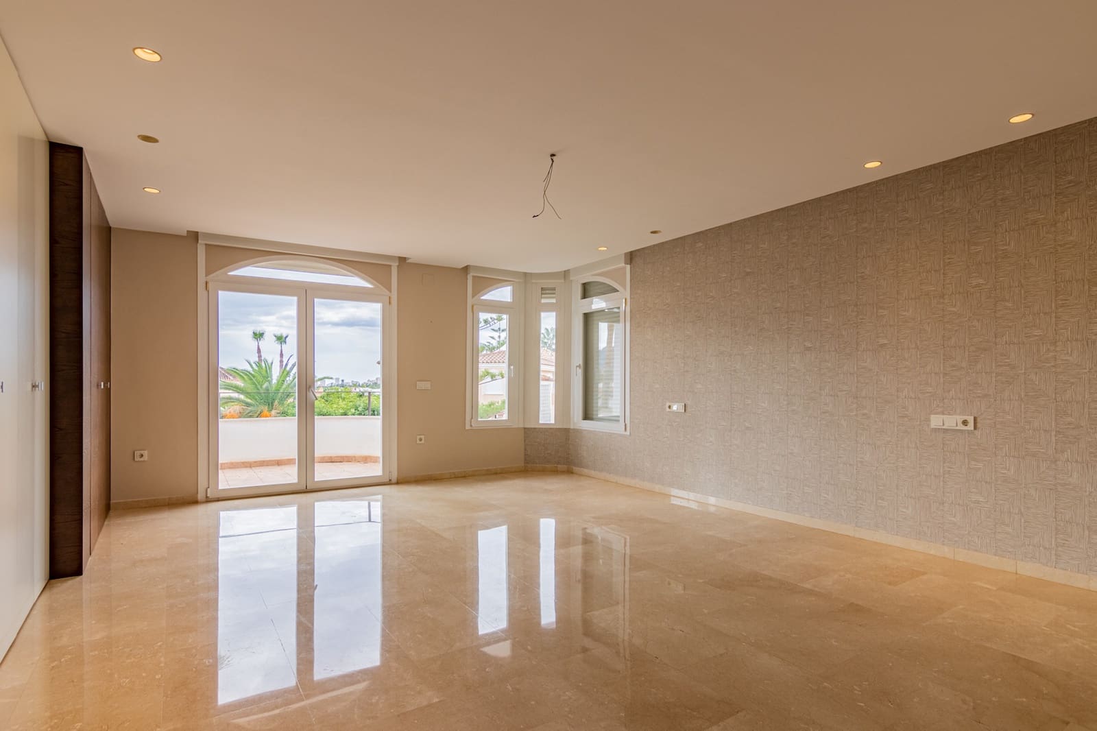 6 slaapkamer Villa te koop in Alfaz del Pi / L'Alfas del Pi met garage - € 1.510.000 (Ref: 9766795)