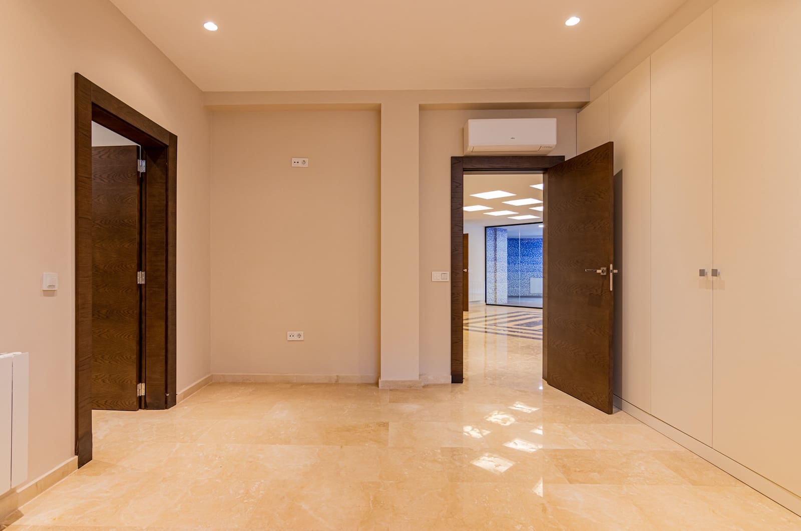 6 slaapkamer Villa te koop in Alfaz del Pi / L'Alfas del Pi met garage - € 1.510.000 (Ref: 9766795)