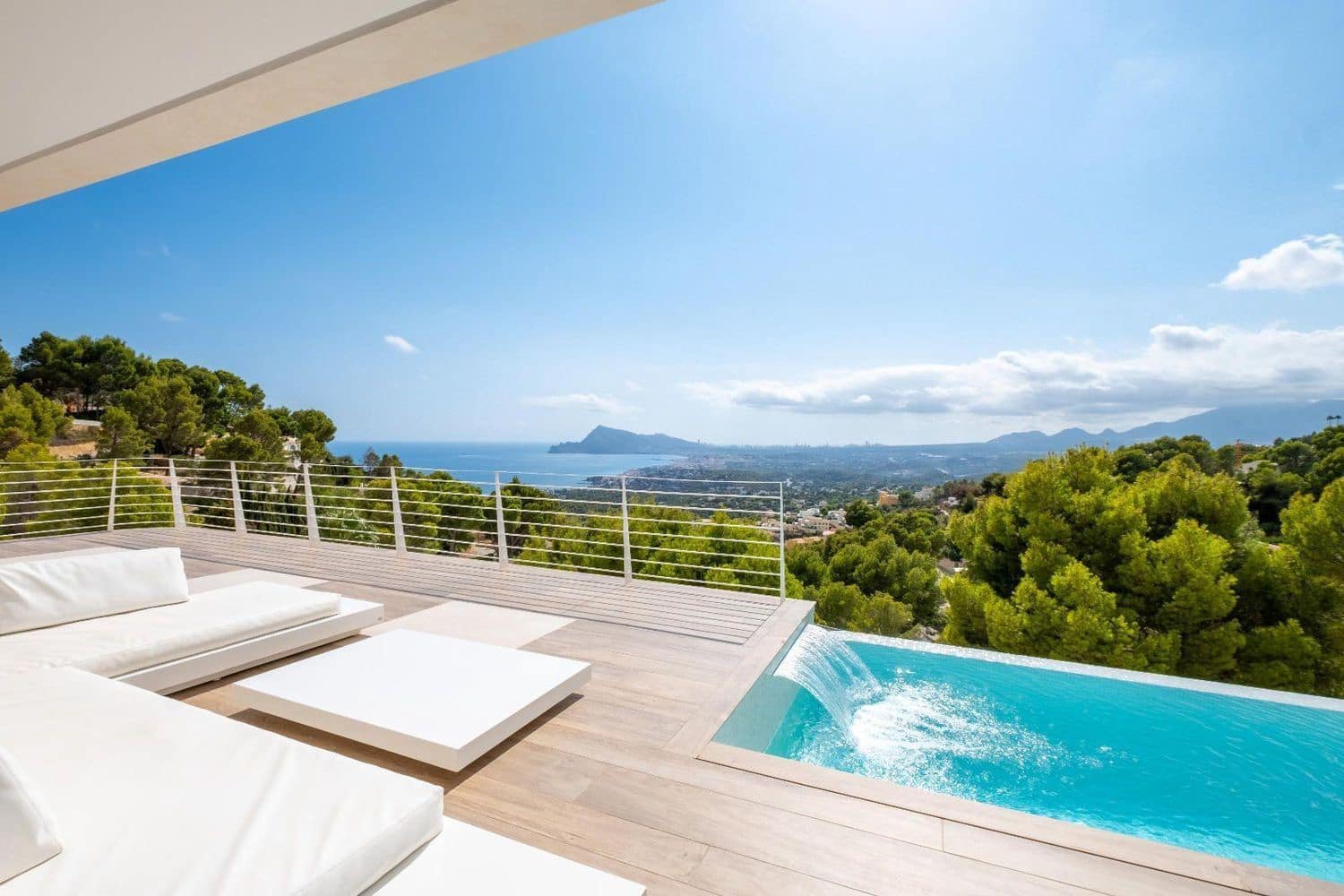 4 bedroom Villa for sale in Altea - € 1,750,000 (Ref: 9766796)