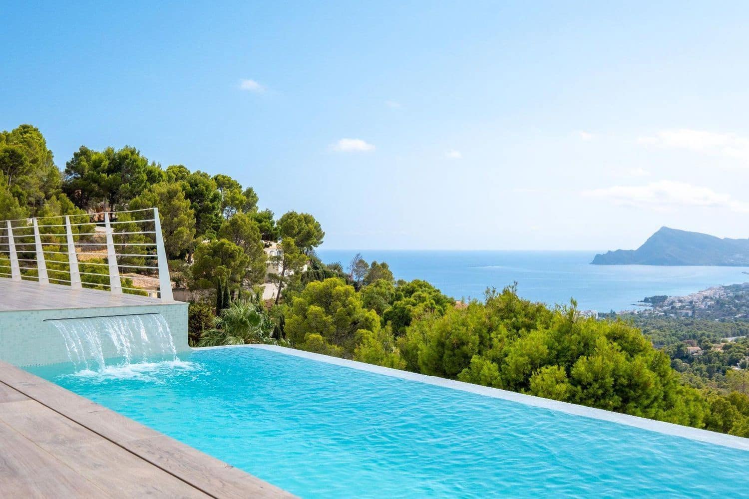 4 bedroom Villa for sale in Altea - € 1,750,000 (Ref: 9766796)