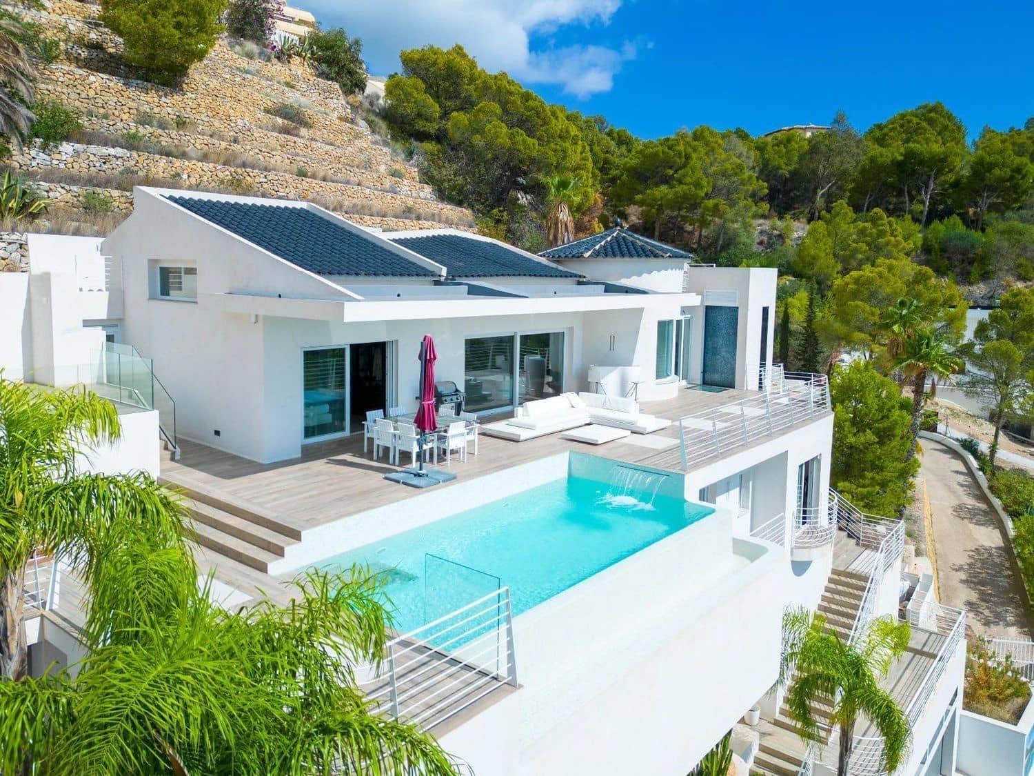 4 bedroom Villa for sale in Altea - € 1,750,000 (Ref: 9766796)