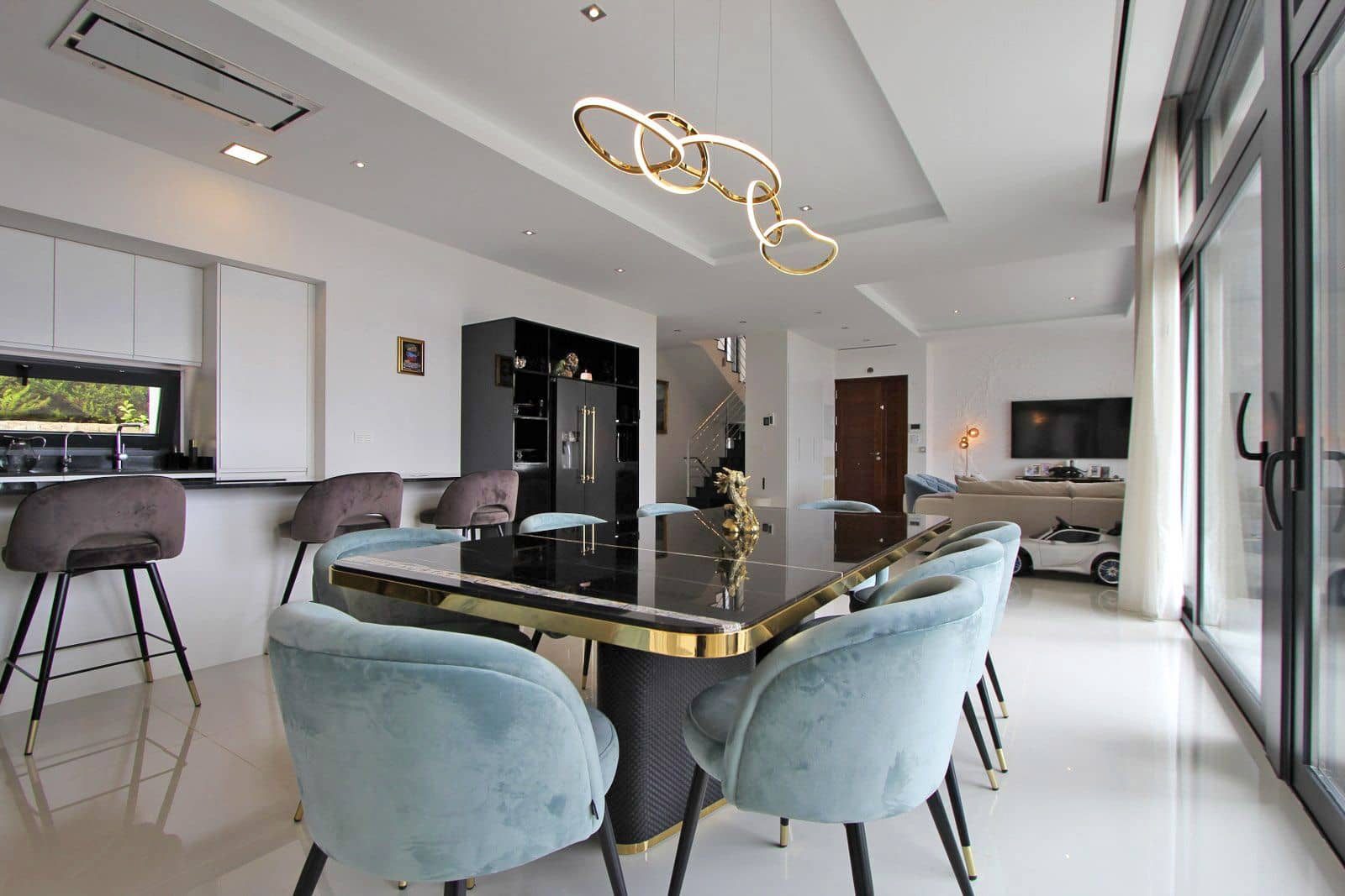 5 bedroom Villa for sale in Altea - € 2,100,000 (Ref: 9766799)