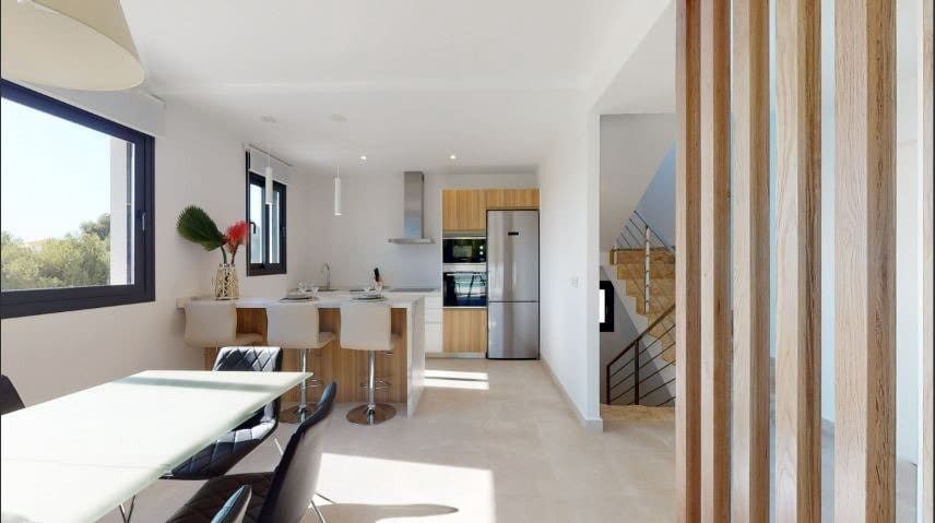 3 quarto Moradia para venda em La Nucia com piscina - 600 000 € (Ref: 9862655)