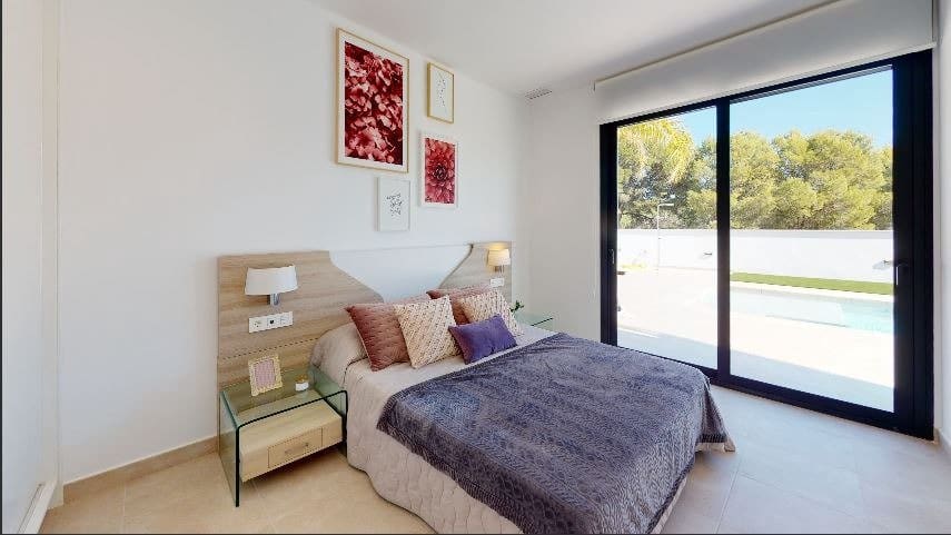 3 quarto Moradia para venda em La Nucia com piscina - 600 000 € (Ref: 9862655)