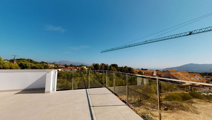 3 quarto Moradia para venda em La Nucia com piscina - 600 000 € (Ref: 9862655)