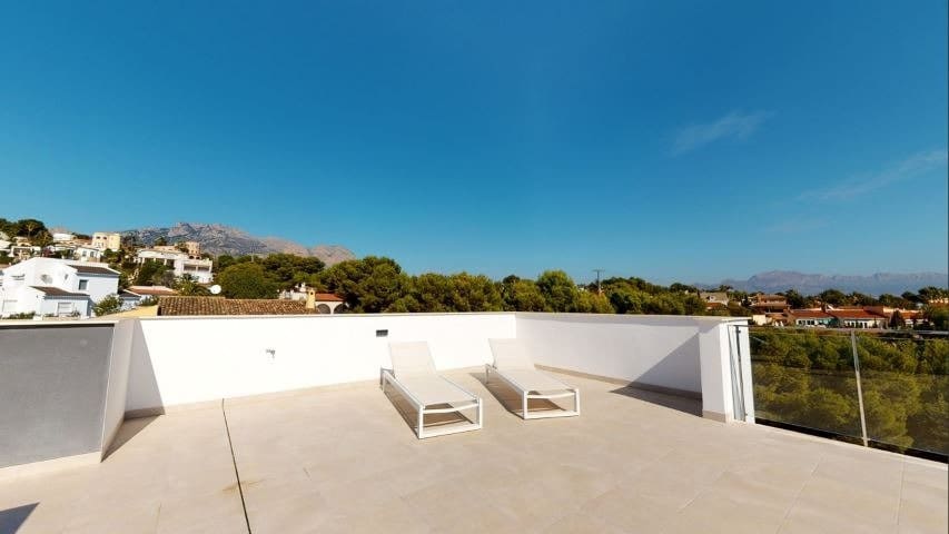 3 quarto Moradia para venda em La Nucia com piscina - 600 000 € (Ref: 9862655)