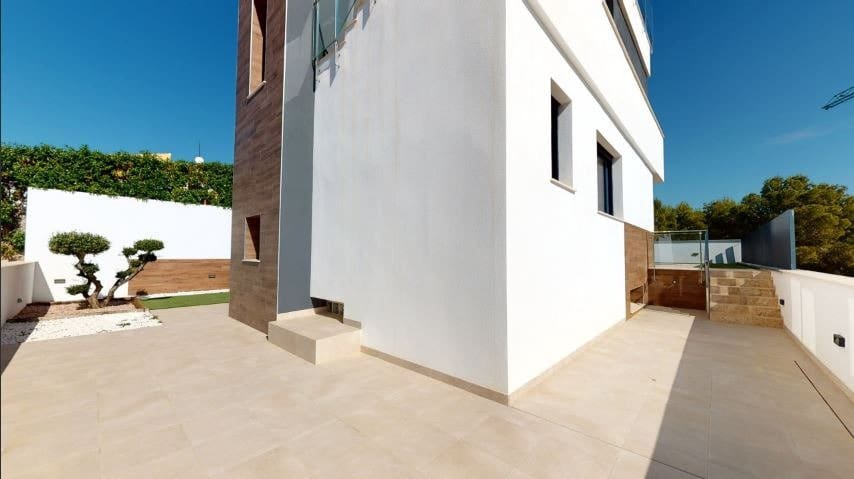 3 quarto Moradia para venda em La Nucia com piscina - 600 000 € (Ref: 9862655)