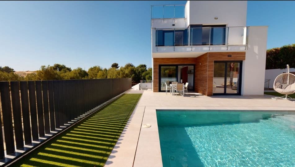 3 quarto Moradia para venda em La Nucia com piscina - 600 000 € (Ref: 9862655)