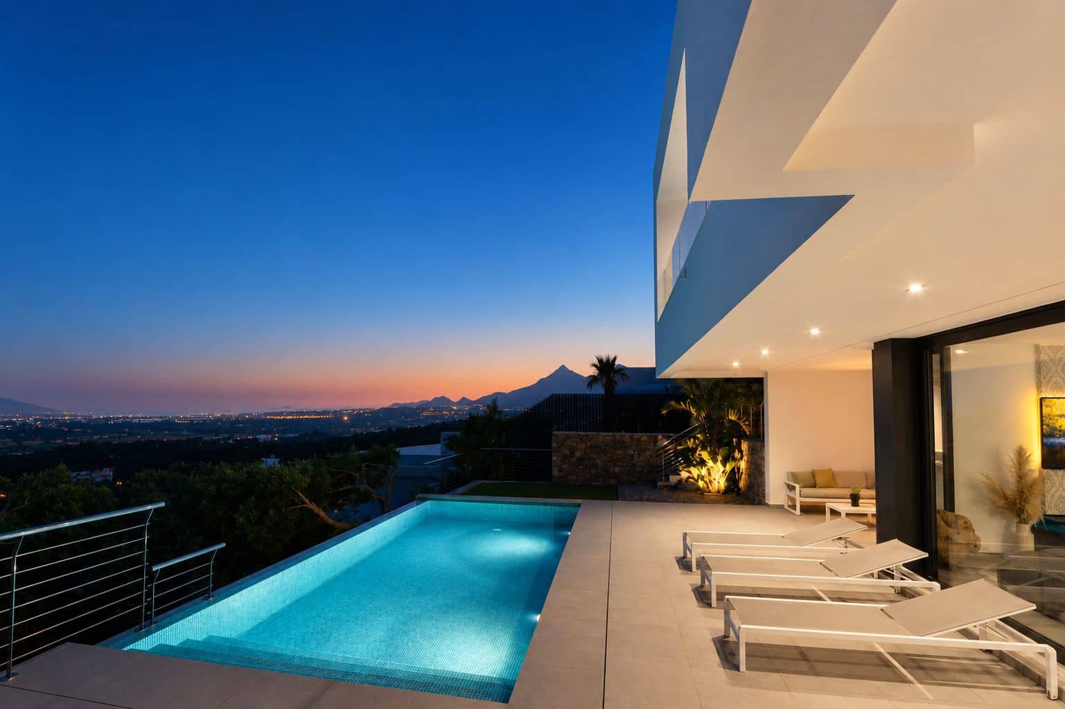 4 quarto Moradia para venda em Altea com garagem - 1 445 000 € (Ref: 9893216)