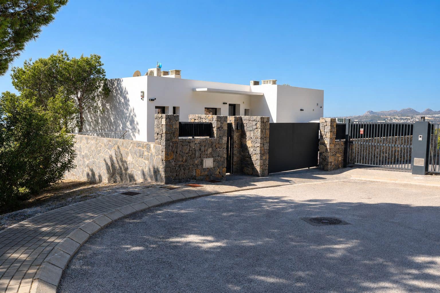 4 quarto Moradia para venda em Altea com garagem - 1 445 000 € (Ref: 9893216)