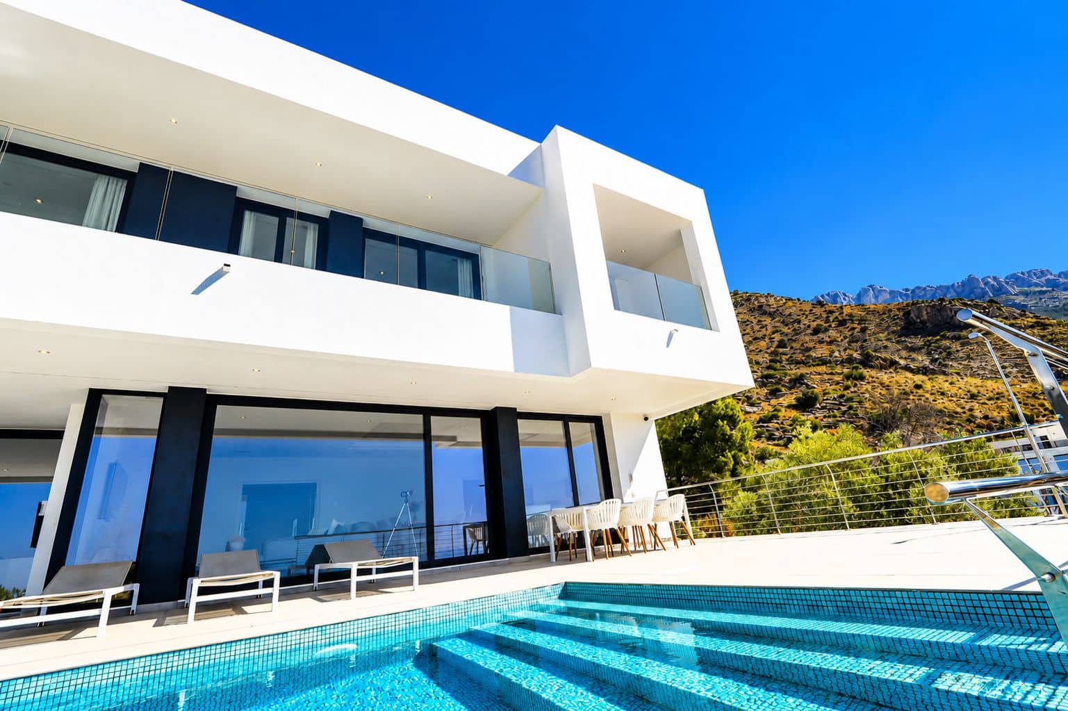 4 quarto Moradia para venda em Altea com garagem - 1 445 000 € (Ref: 9893216)