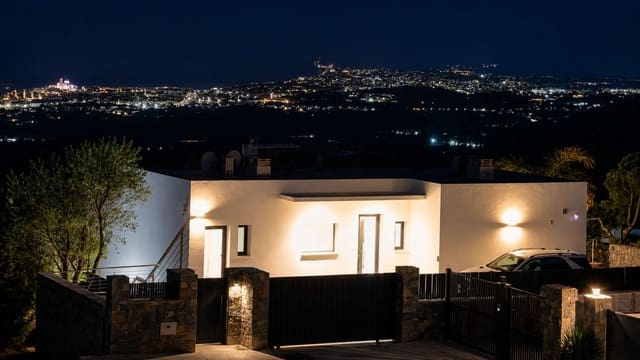 4 quarto Moradia para venda em Altea com garagem - 1 445 000 € (Ref: 9893216)