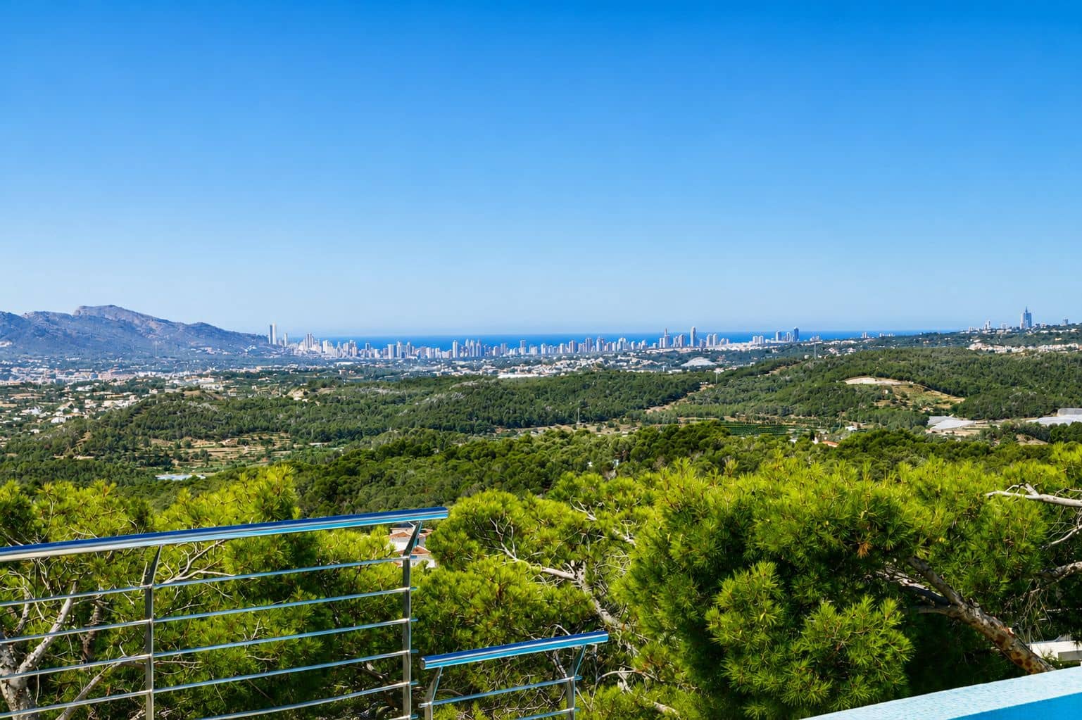 4 quarto Moradia para venda em Altea com garagem - 1 445 000 € (Ref: 9893216)