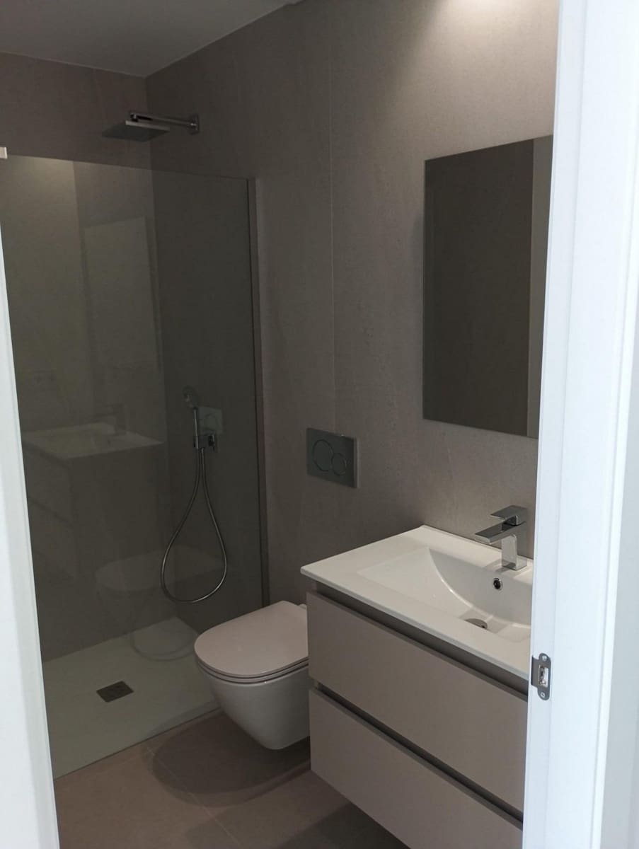 3 slaapkamer Villa te koop in Pilar de la Horadada met zwembad garage - € 586.000 (Ref: 9936901)