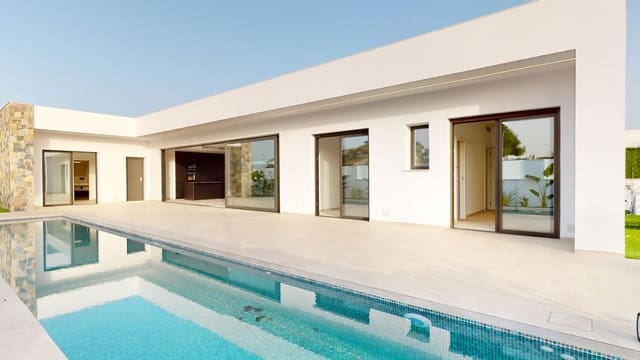 3 slaapkamer Villa te koop in Los Alcázares met zwembad garage - € 719.900 (Ref: 9936933)