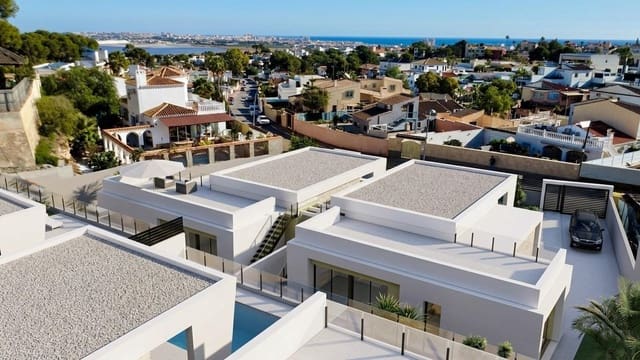 3 chambre Villa/Maison à vendre à Torrevieja avec piscine garage - 725 000 € (Ref: 9936943)