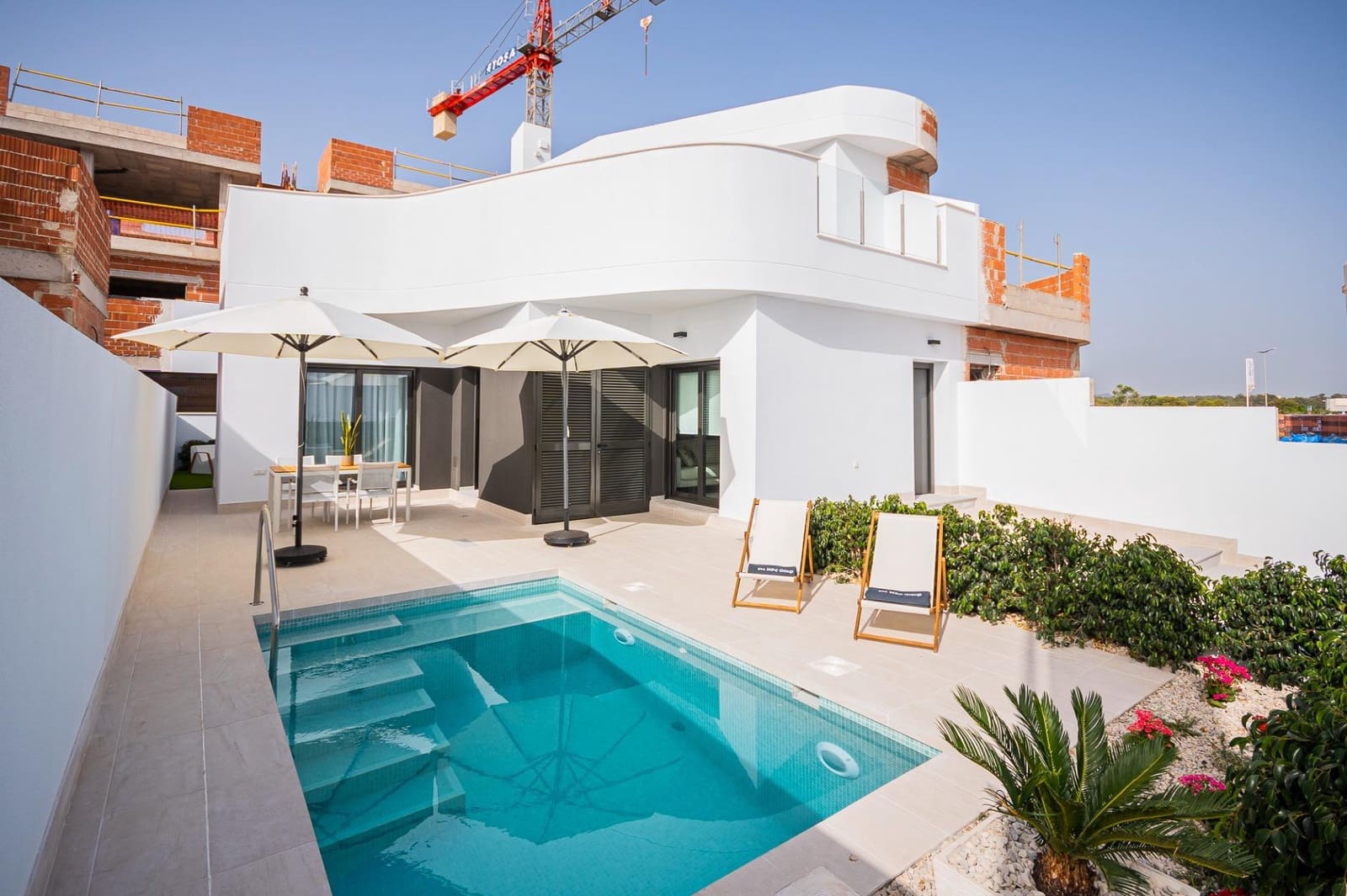 3 bedroom Villa for sale in Torrevieja with pool garage - € 539,000 (Ref: 9936962)