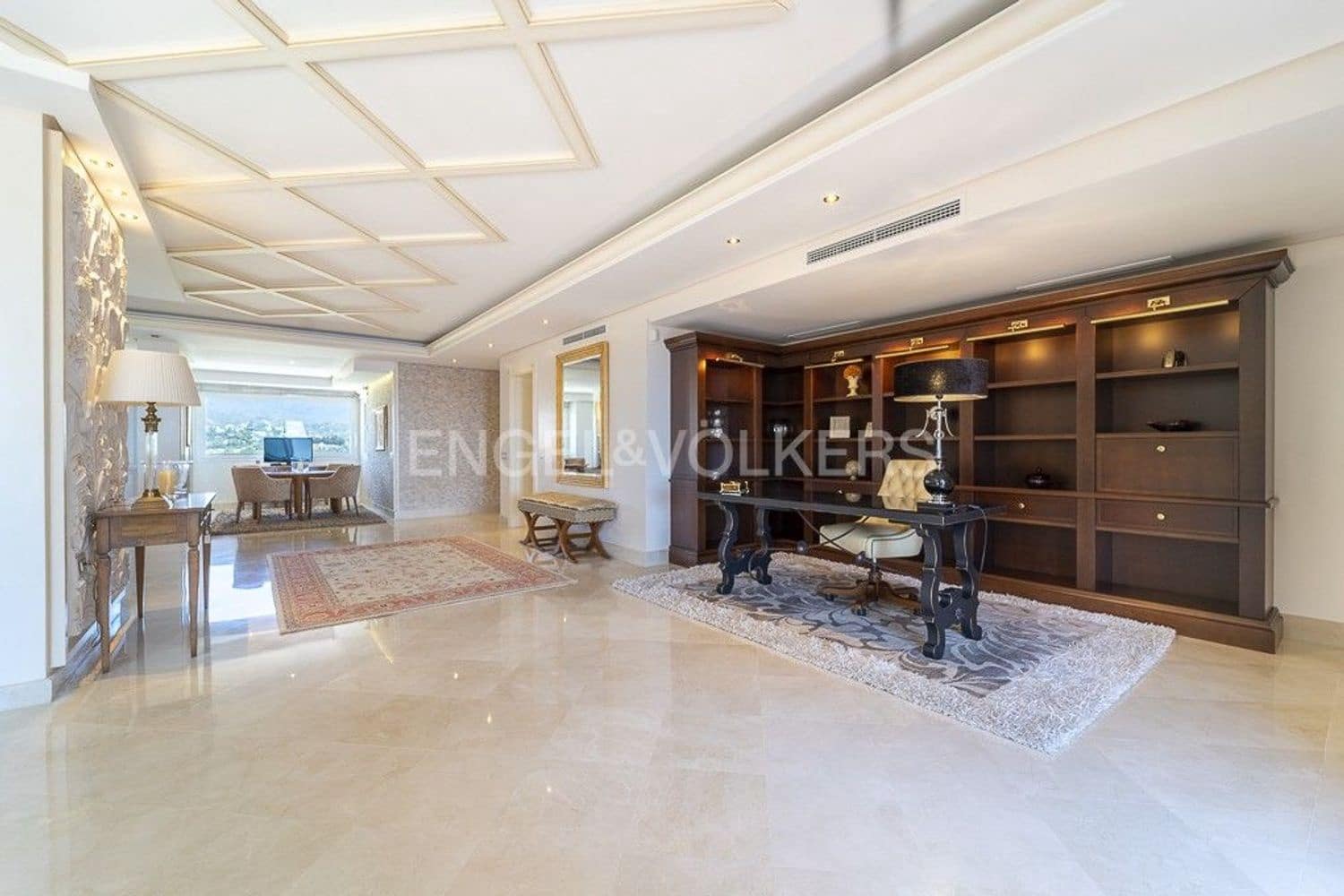 6 soveværelse Lejlighed til salg i New Golden Mile med swimmingpool garage - € 5.990.000 (Ref: 9733474)