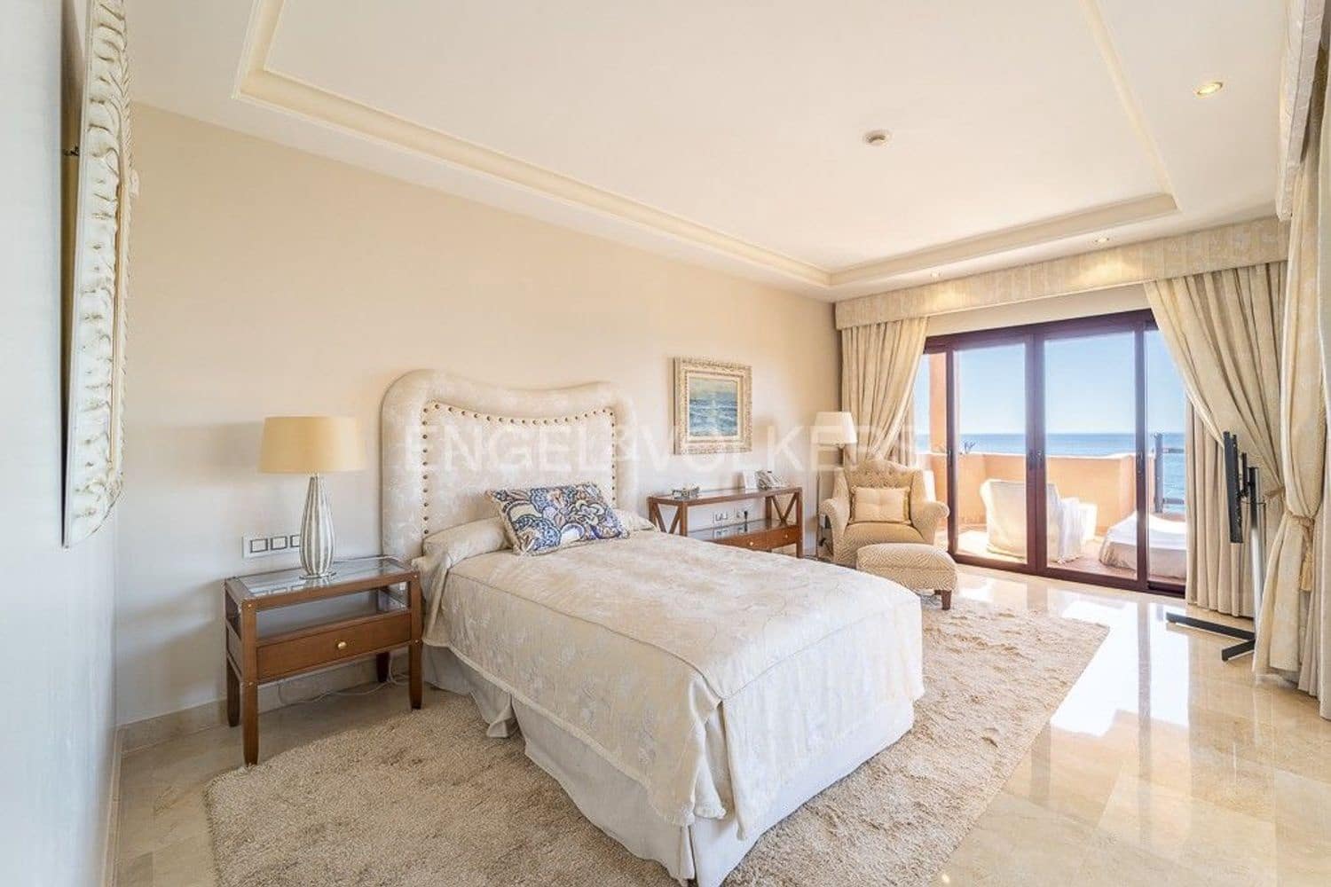 6 soveværelse Lejlighed til salg i New Golden Mile med swimmingpool garage - € 5.990.000 (Ref: 9733474)