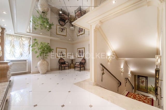 6 soveværelse Lejlighed til salg i Kempinski, Estepona med swimmingpool garage - € 5.990.000 (Ref: 9733474)