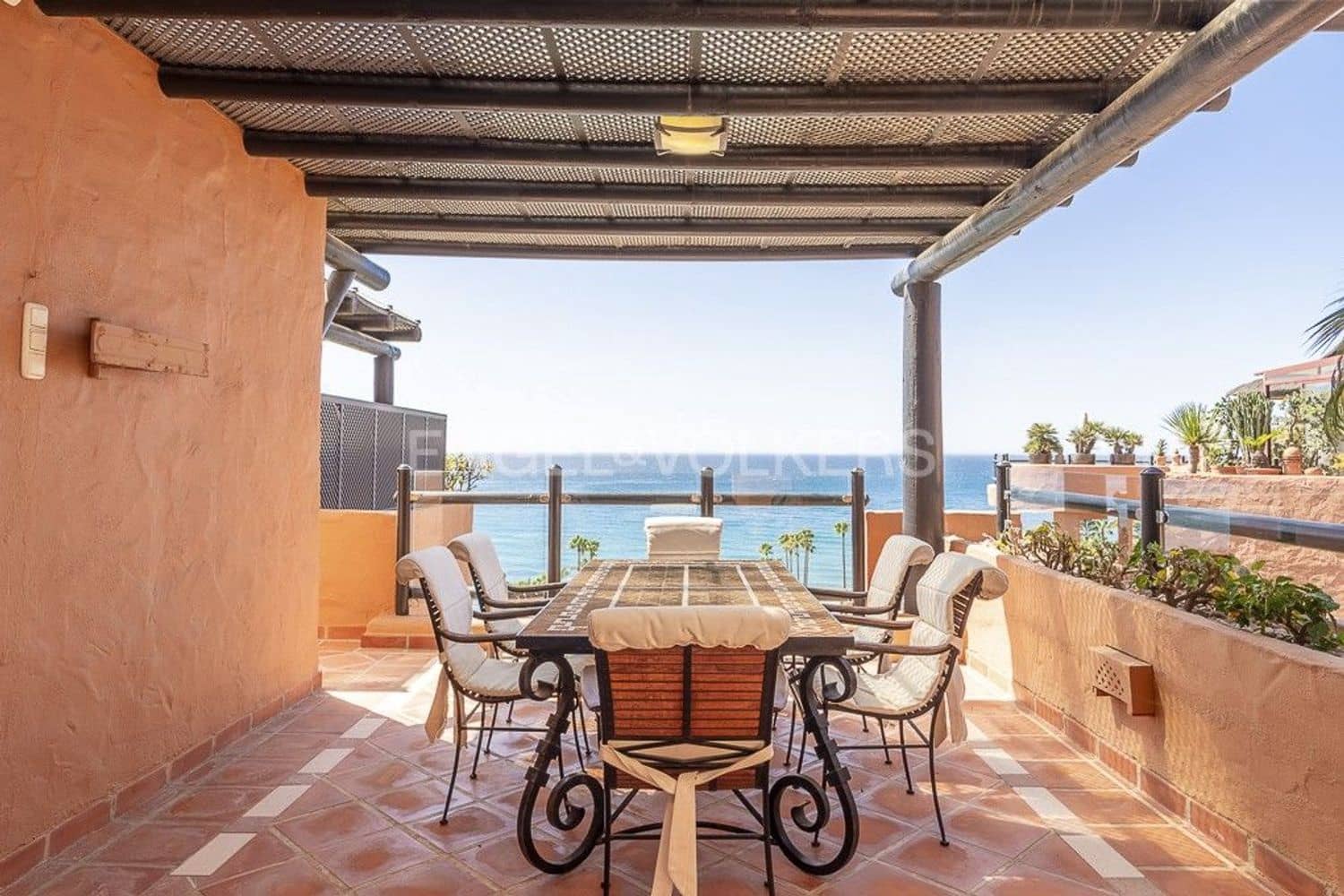 6 soveværelse Lejlighed til salg i New Golden Mile med swimmingpool garage - € 5.990.000 (Ref: 9733474)