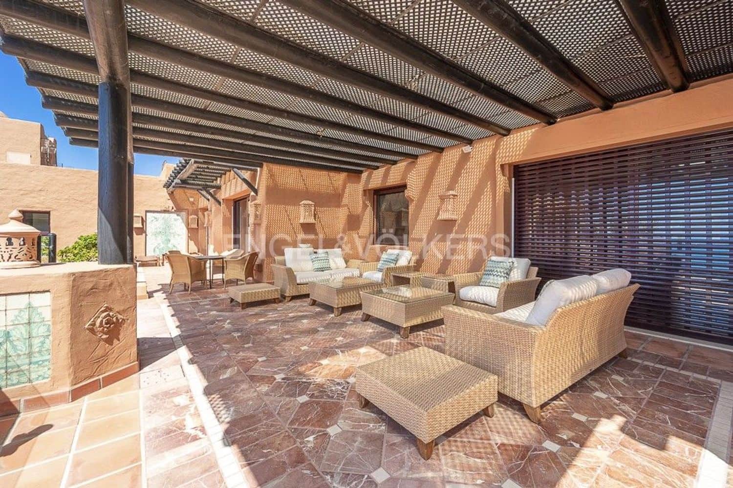 6 soveværelse Lejlighed til salg i New Golden Mile med swimmingpool garage - € 5.990.000 (Ref: 9733474)