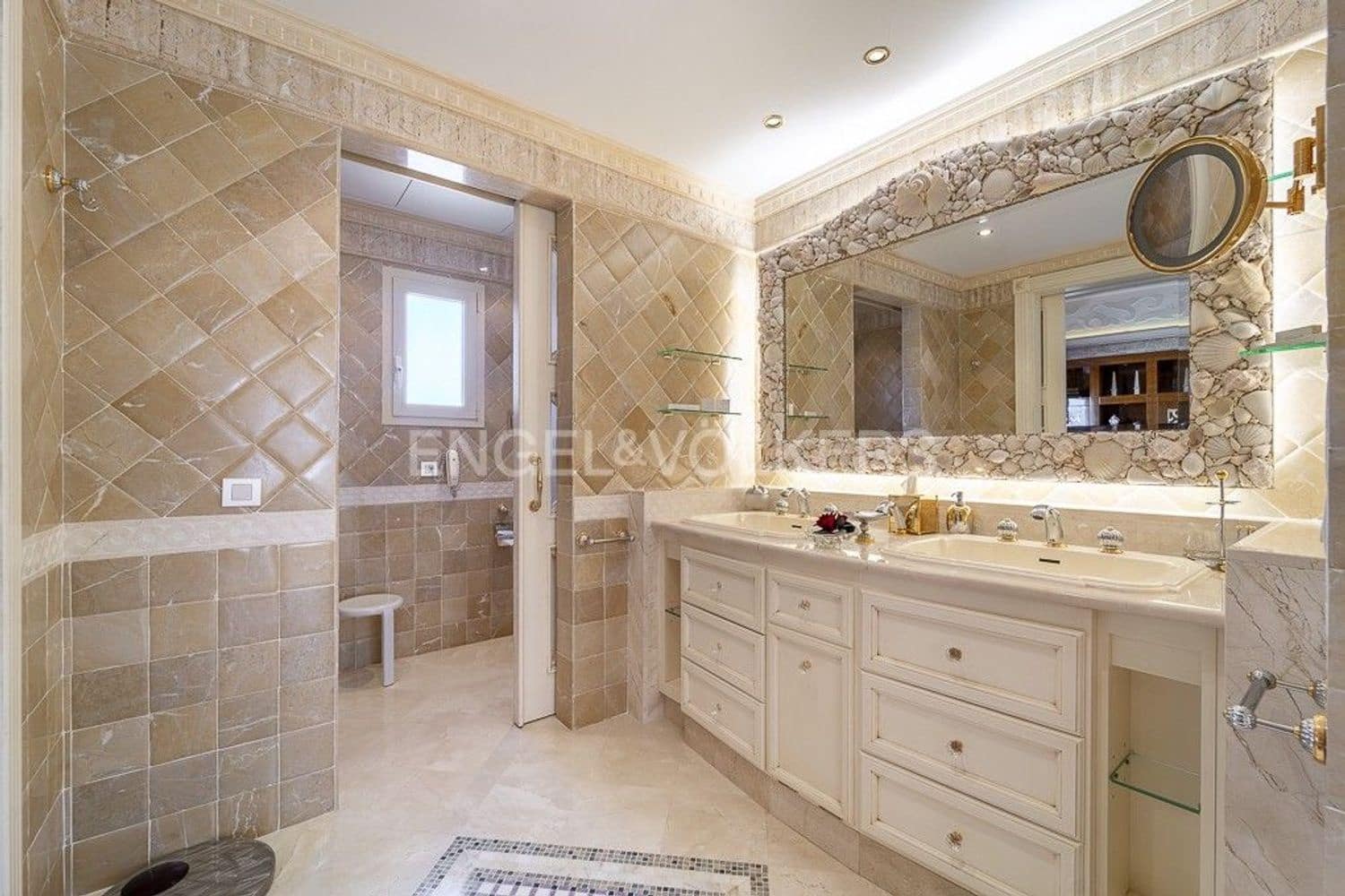 6 soveværelse Lejlighed til salg i New Golden Mile med swimmingpool garage - € 5.990.000 (Ref: 9733474)