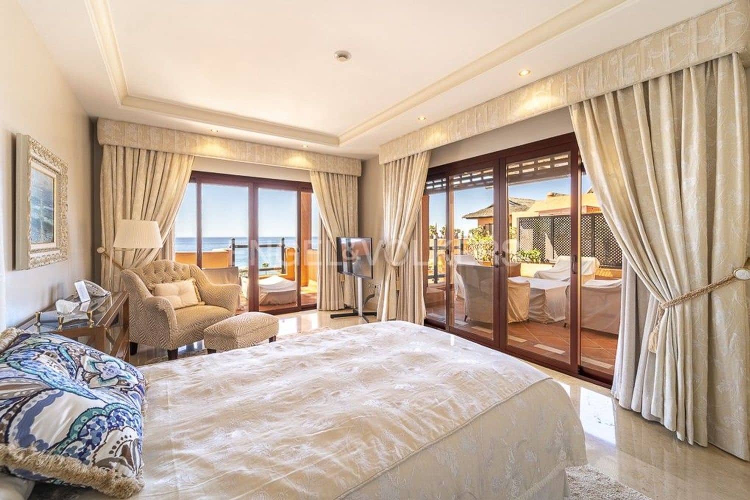 6 soveværelse Lejlighed til salg i New Golden Mile med swimmingpool garage - € 5.990.000 (Ref: 9733474)