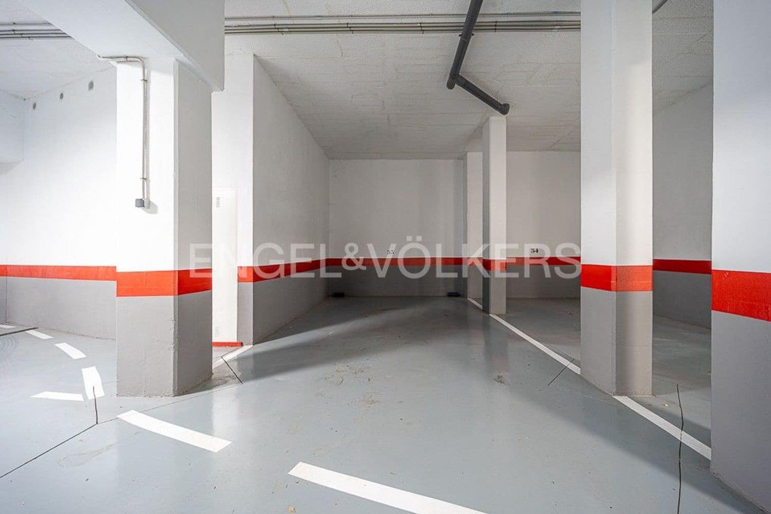 3 bedroom Apartment for sale in New Golden Mile with pool garage - € 1,495,000 (Ref: 9733475)