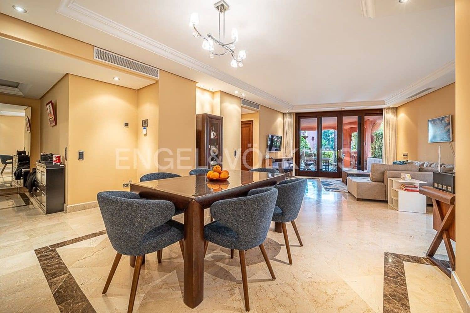 3 bedroom Apartment for sale in New Golden Mile with pool garage - € 1,495,000 (Ref: 9733475)