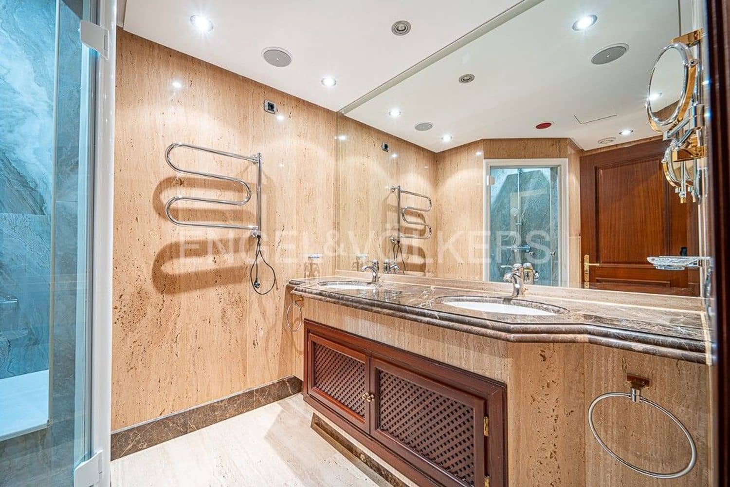 3 bedroom Apartment for sale in New Golden Mile with pool garage - € 1,495,000 (Ref: 9733475)