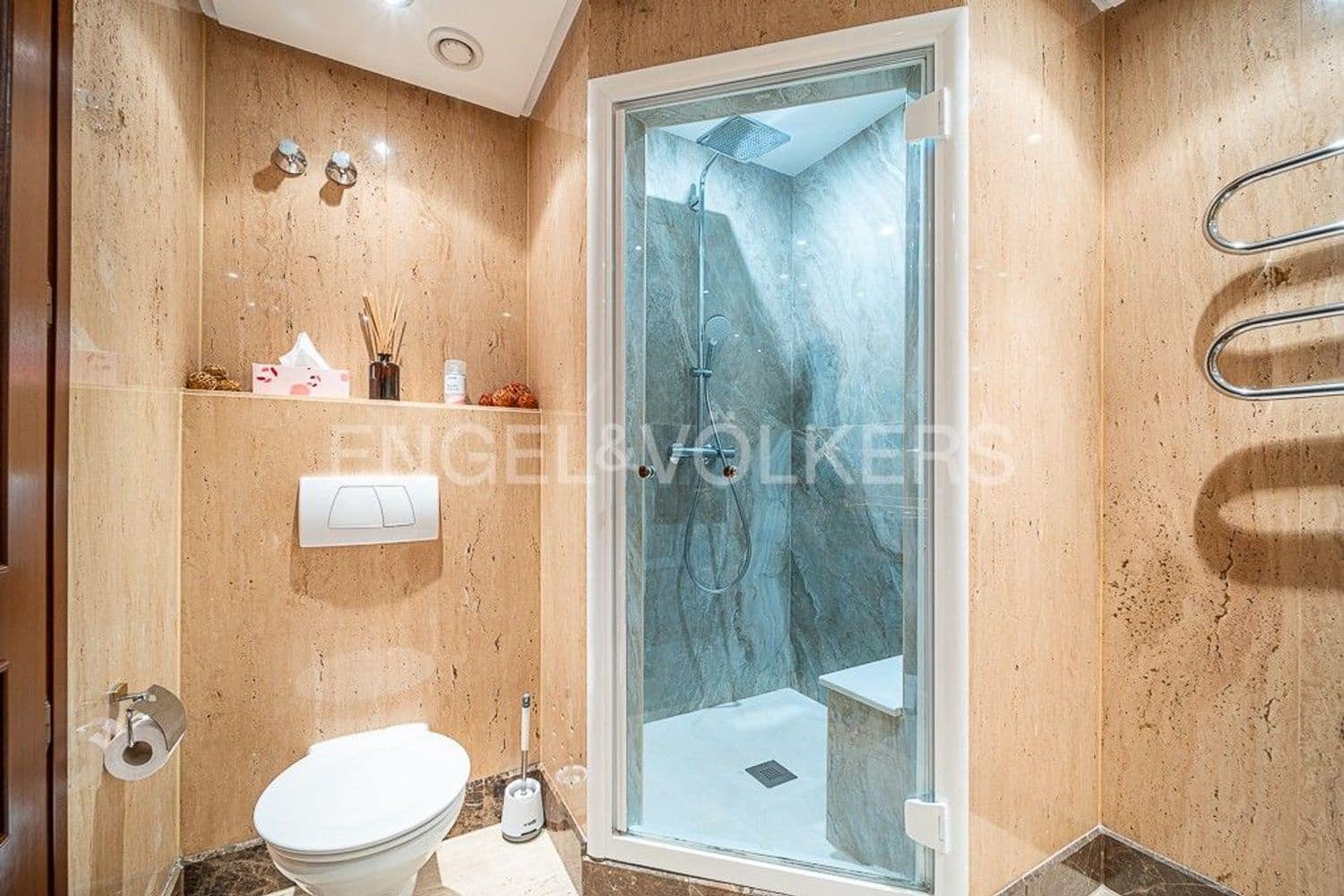 3 bedroom Apartment for sale in New Golden Mile with pool garage - € 1,495,000 (Ref: 9733475)