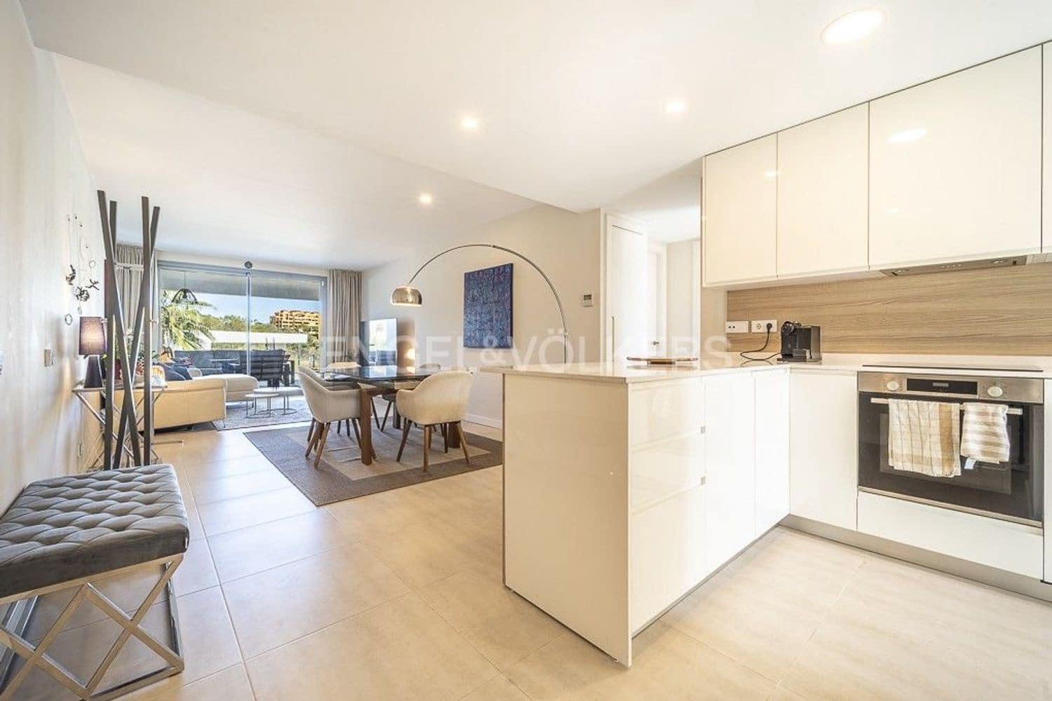 2 Zimmer Apartment zu verkaufen in New Golden Mile mit Pool Garage - 499.000 € (Ref: 9733477)