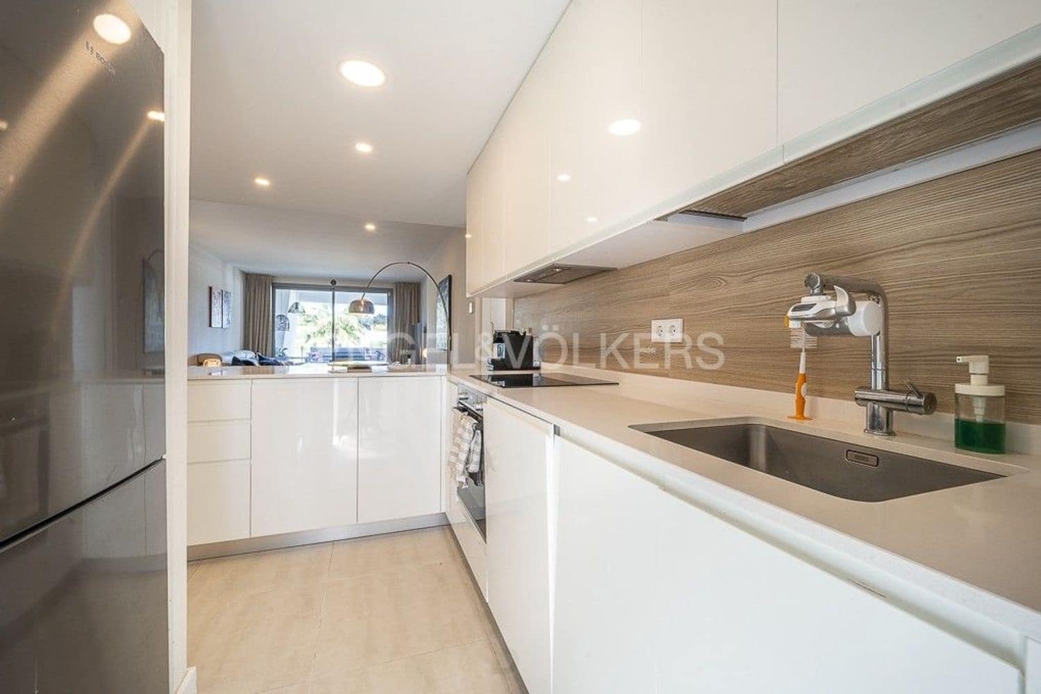 2 Zimmer Apartment zu verkaufen in New Golden Mile mit Pool Garage - 499.000 € (Ref: 9733477)