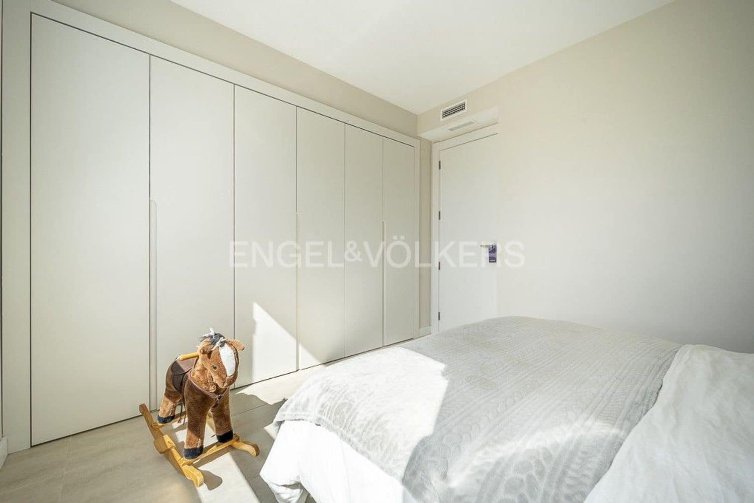 2 Zimmer Apartment zu verkaufen in New Golden Mile mit Pool Garage - 499.000 € (Ref: 9733477)